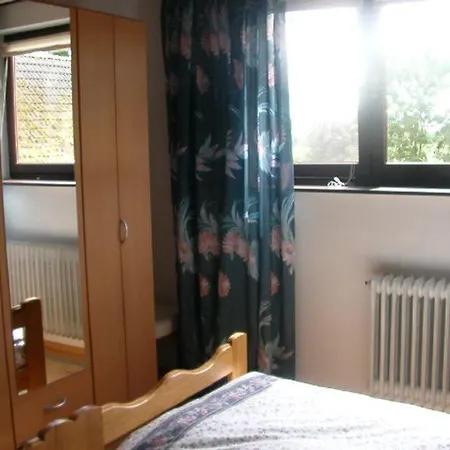 Haus Altendeich 3 * بوتجادينغين